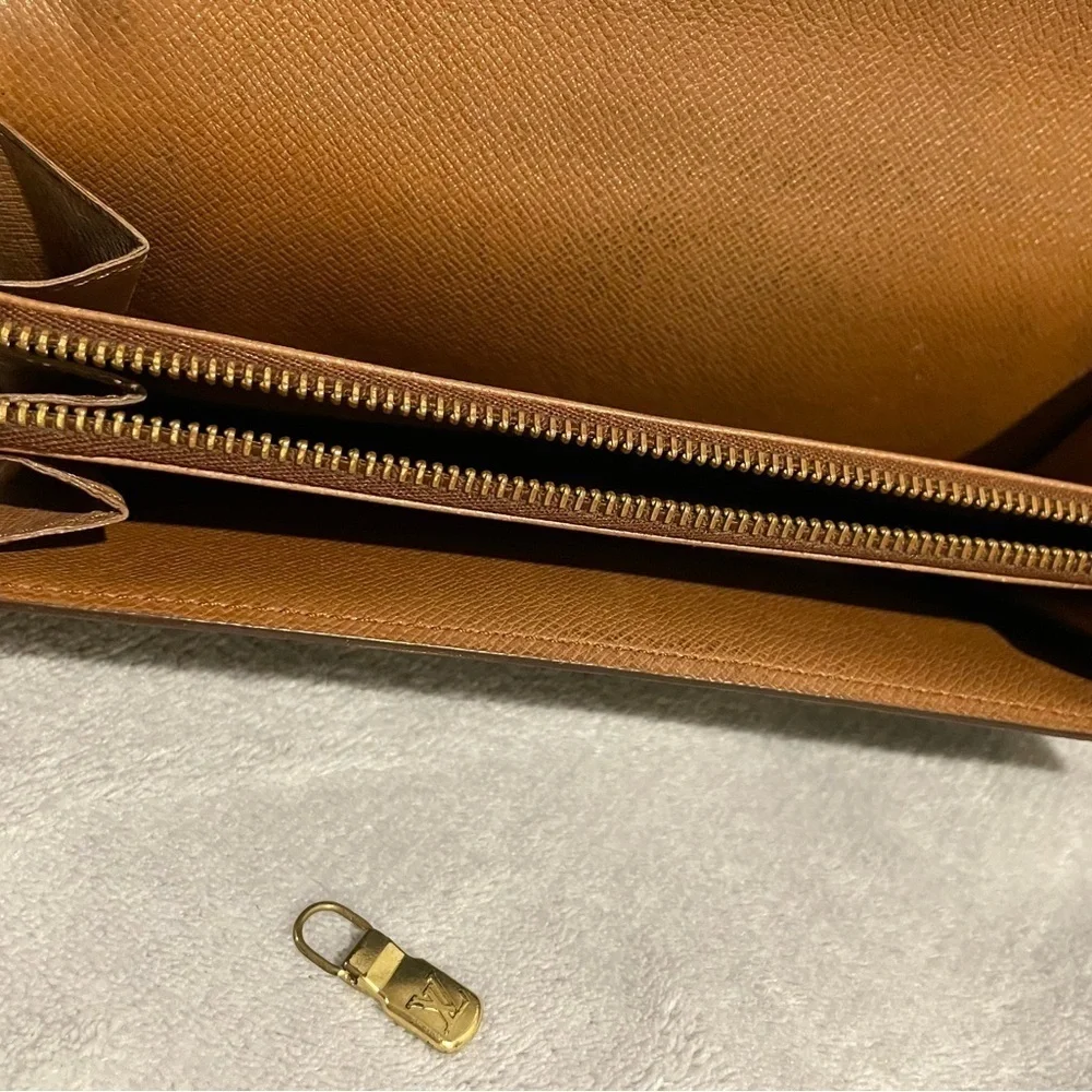 Louis Vuitton Vintage Monogram Sarah Wallet